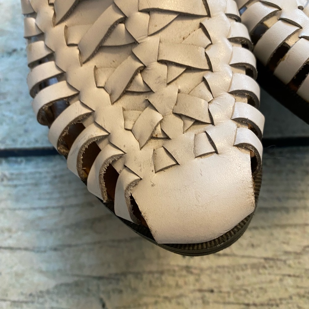 Romano white leather slip on hurarache sandals. 8 - Picture 5 of 14